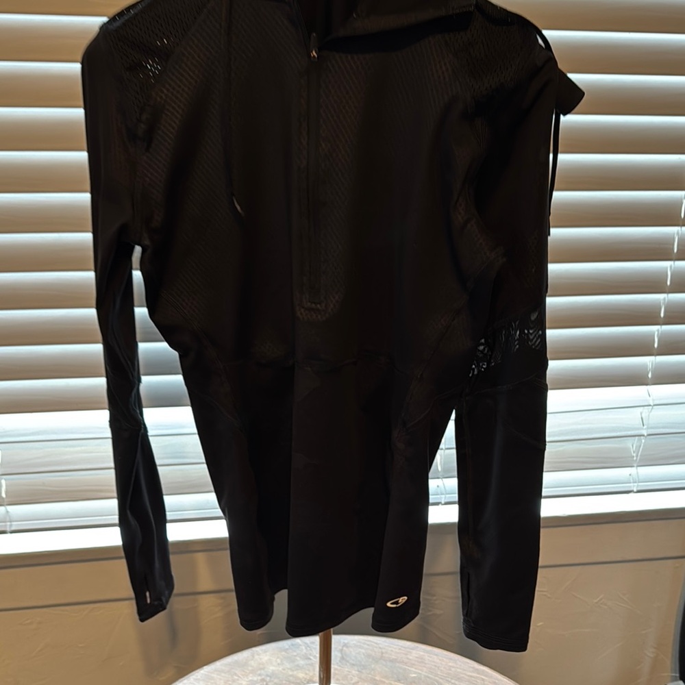 Champion Black Performance Pullover size medium